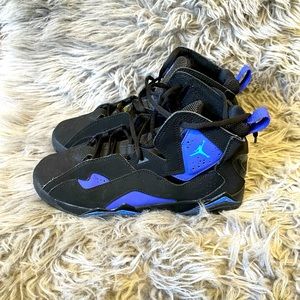 Jordan’s (7Y)